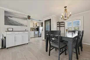 1085 Sipp Ave, Medford, NY 11763 - Photo 5