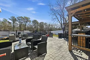 1085 Sipp Ave, Medford, NY 11763 - Photo 23