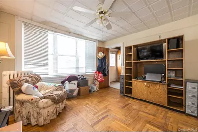 2882 Miles Avenue, Bronx, NY 10465 - Photo 3