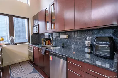 25 Leroy Place #PH1, New Rochelle, NY 10801 - Photo 13