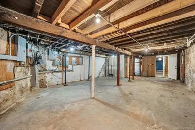 23002 S Conduit Avenue, Springfield Gardens, NY 11413 - Photo 21