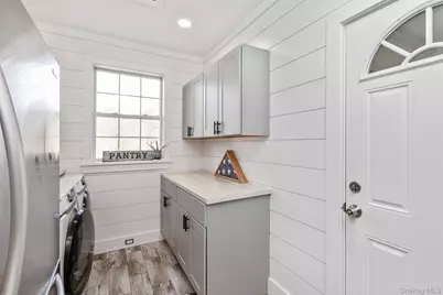 10 Tall Oaks Court, Manorville, NY 11949 - Photo 15