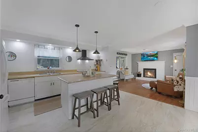 48 Nidzyn Avenue, Remsenburg, NY 11960 - Photo 9