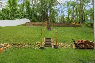 223 Bread and Cheese Hollow Rd, Northport, NY 11768 - Photo 29