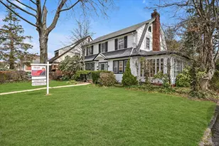 14-21 159th St, Whitestone, NY 11357 - Photo 17