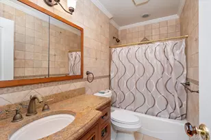 9 Ellis Dr, Syosset, NY 11791 - Photo 11