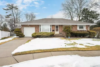 9 Ellis Drive, Syosset, NY 11791 - Photo 1