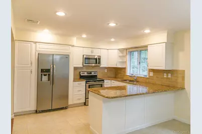 10 Fairview Drive, Yorktown Heights, NY 10598 - Photo 3