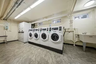 2 Bryant Crescent, White Plains, NY 10605 - Photo 27