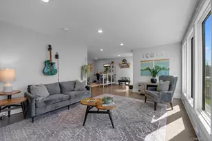 37 Carlton Ave, Port Washington, NY 11050 - Photo 15