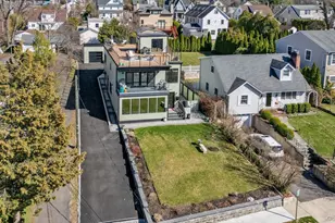 37 Carlton Ave, Port Washington, NY 11050 - Photo 3