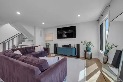 37 Carlton Avenue, Port Washington, NY 11050 - Photo 11