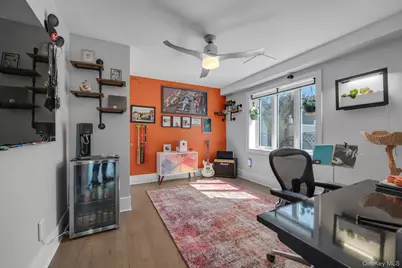 37 Carlton Avenue, Port Washington, NY 11050 - Photo 23