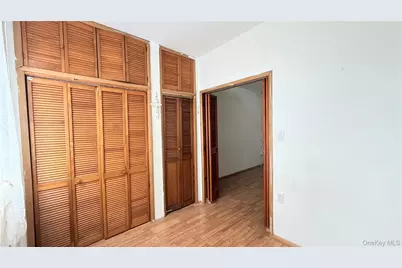 10154 102nd Street, Ozone Park, NY 11416 - Photo 9