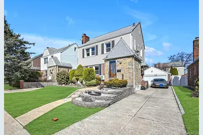 163-29 16th Avenue, Whitestone, NY 11357 - Photo 21