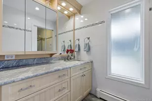 13 Winthrop Rd, Shelter Island Heights, NY 11964 - Photo 5