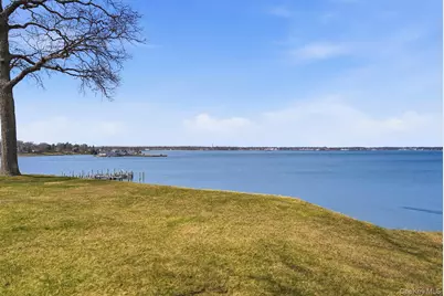 13 Winthrop Road #24, Shelter Island Heights, NY 11964 - Photo 19