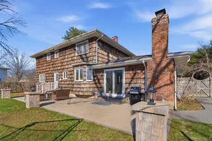 9 Bonaire Dr, Dix Hills, NY 11746 - Photo 33