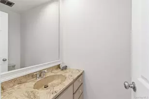 9 Bonaire Dr, Dix Hills, NY 11746 - Photo 21