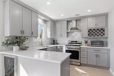 9 Bonaire Drive, Dix Hills, NY 11746 - Photo 13