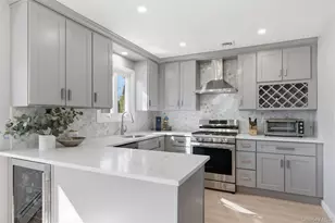 9 Bonaire Dr, Dix Hills, NY 11746 - Photo 13