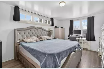 560 Locust Avenue, Port Chester, NY 10573 - Photo 19