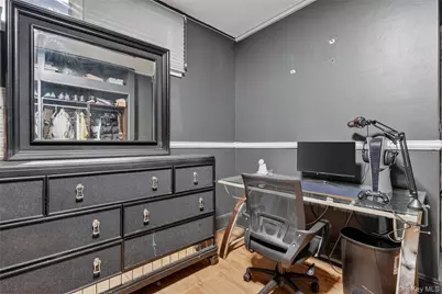 560 Locust Avenue, Port Chester, NY 10573 - Photo 25