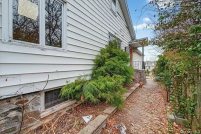 560 Locust Avenue, Port Chester, NY 10573 - Photo 5