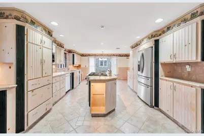 136 Harrison Avenue, Bethpage, NY 11714 - Photo 3