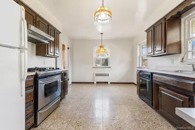 144-30 South Drive, Whitestone, NY 11357 - Photo 7