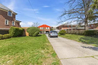 144-30 South Drive, Whitestone, NY 11357 - Photo 21