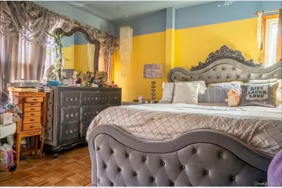 9728 130th Street, Richmond Hill, NY 11419 - Photo 5