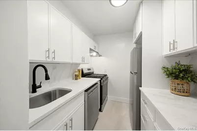 610 Waring Avenue #2H, Bronx, NY 10467 - Photo 15