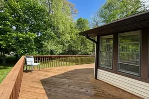 160 E Willow Tree Rd, Spring Valley, NY 10977 - Photo 21