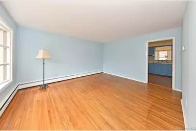 160 E Willow Tree Road, Spring Valley, NY 10977 - Photo 7