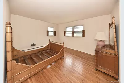 160 E Willow Tree Road, Spring Valley, NY 10977 - Photo 11