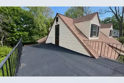 160 E Willow Tree Road, Spring Valley, NY 10977 - Photo 19