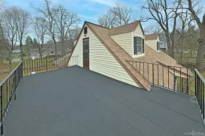 160 E Willow Tree Road, Spring Valley, NY 10977 - Photo 19