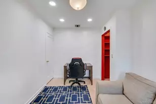 67 Myers Ave, Hicksville, NY 11801 - Photo 15