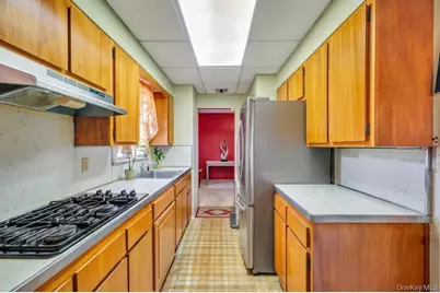 67 Myers Avenue, Hicksville, NY 11801 - Photo 7