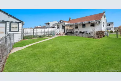 67 Myers Avenue, Hicksville, NY 11801 - Photo 3