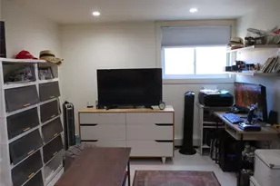 39 Split Cedar Dr, Islandia, NY 11749 - Photo 27