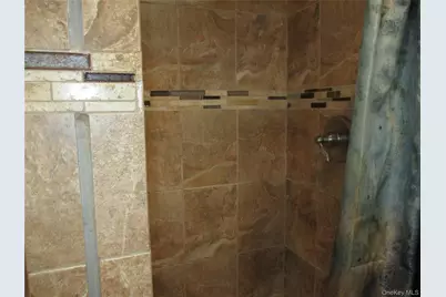 39 Split Cedar Drive, Islandia, NY 11749 - Photo 23