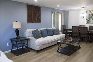 39 Split Cedar Dr, Islandia, NY 11749 - Photo 5