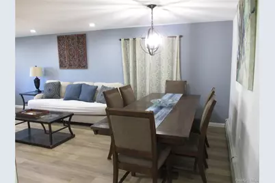 39 Split Cedar Drive, Islandia, NY 11749 - Photo 7