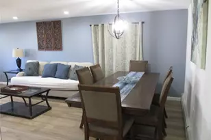 39 Split Cedar Dr, Islandia, NY 11749 - Photo 7