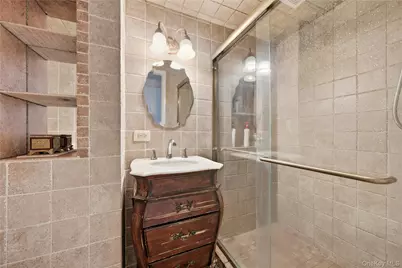 15 Newport Avenue, Selden, NY 11784 - Photo 21