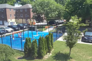 60-39 251st St, Little Neck, NY 11362 - Photo 25