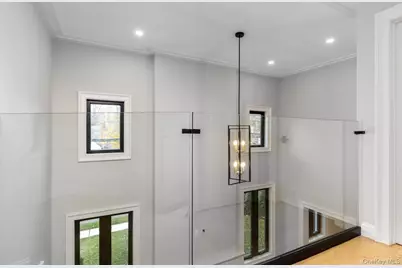 120 Baker Hill Road, Great Neck, NY 11023 - Photo 19