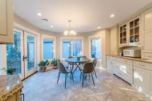 18 Robin Way, Great Neck, NY 11021 - Photo 7